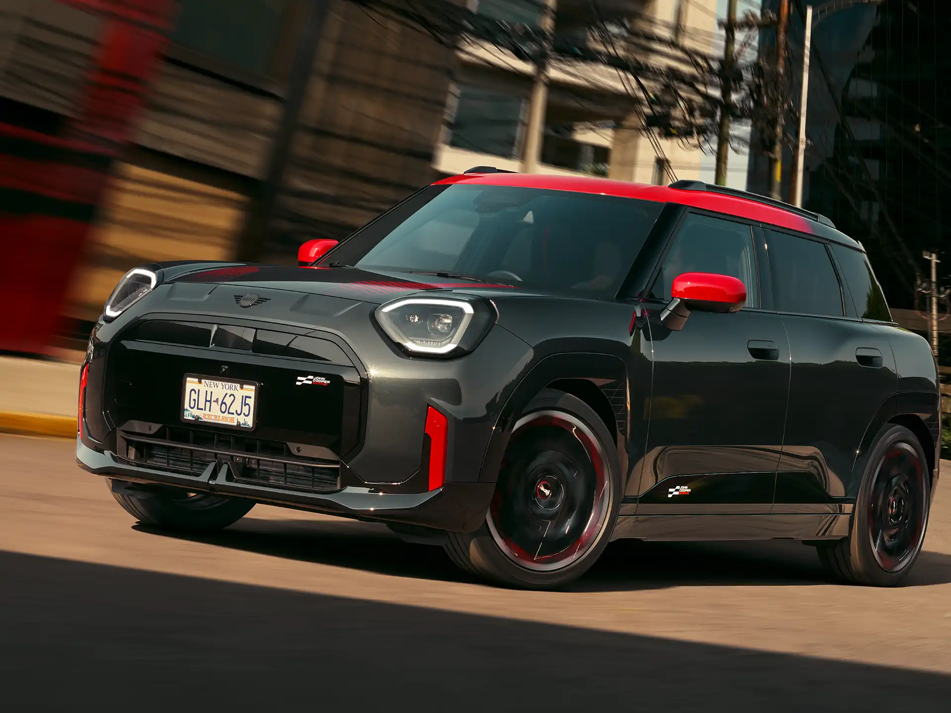 MINI John Cooper Works - J01 JCW bočni pogled